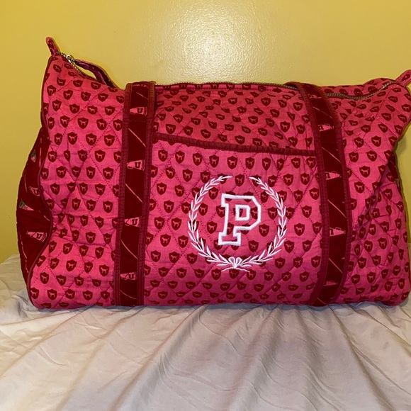 VS Pink Duffle Bag - Picture 12 of 13